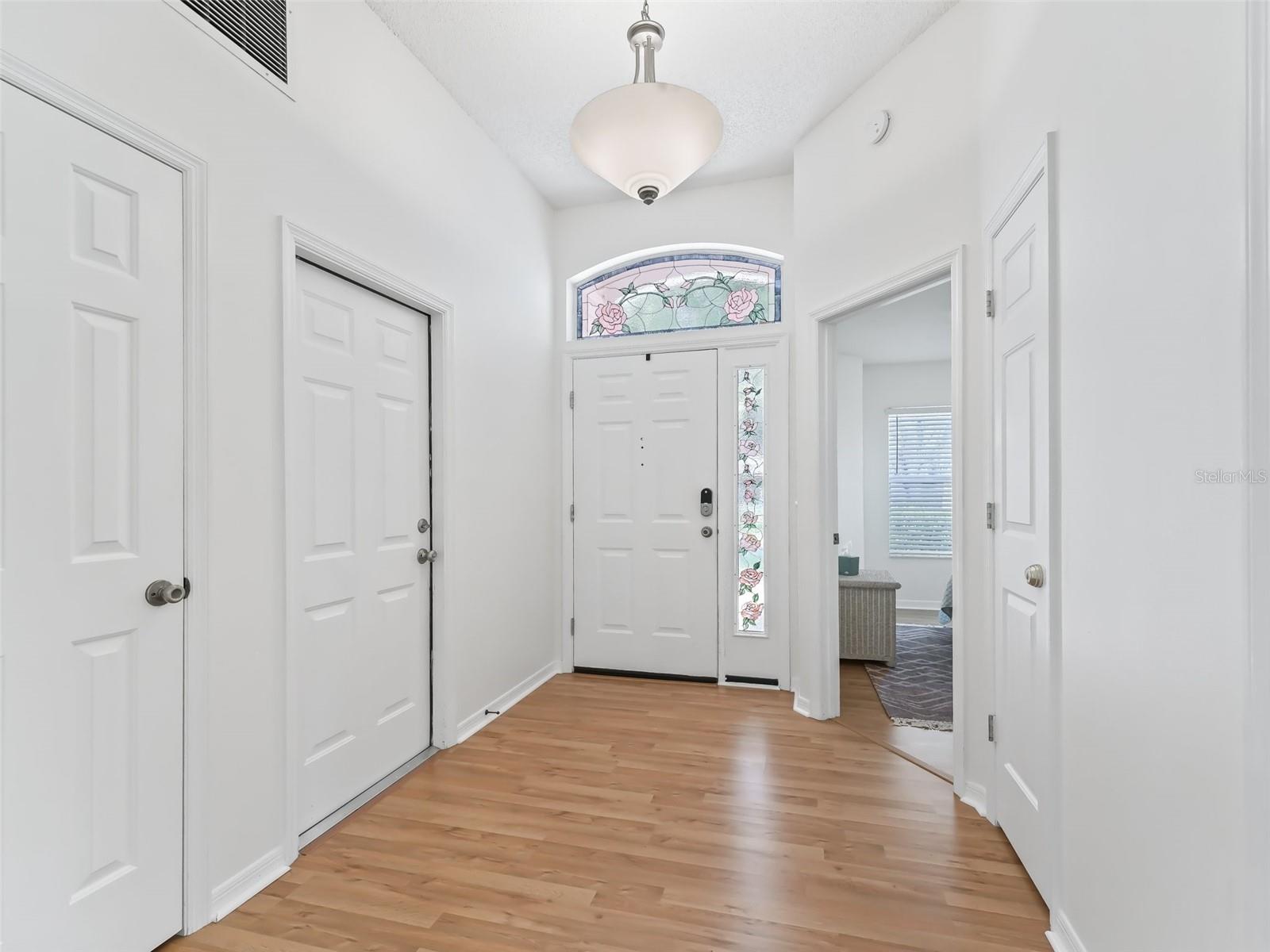 Image 4 of 46 For 1405 Schwartz Boulevard