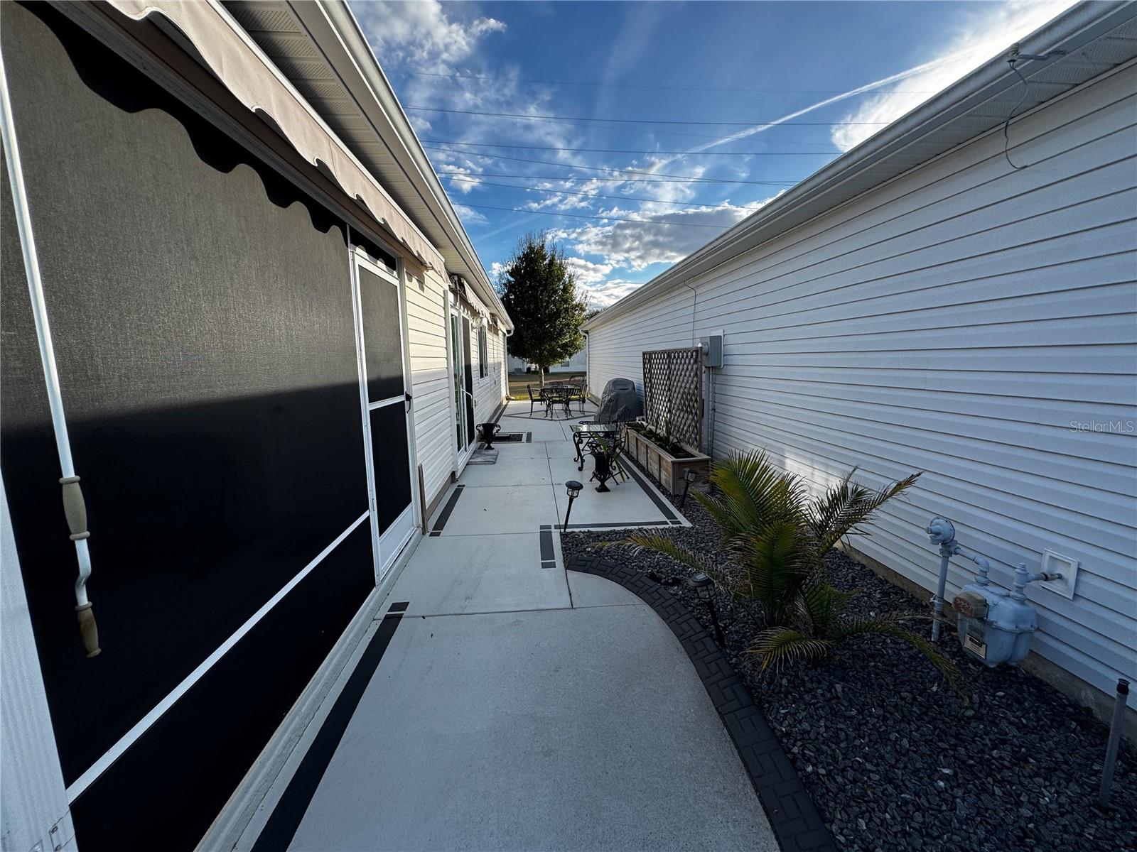 Image 16 of 17 For 9324 173rd Hyacinth Street