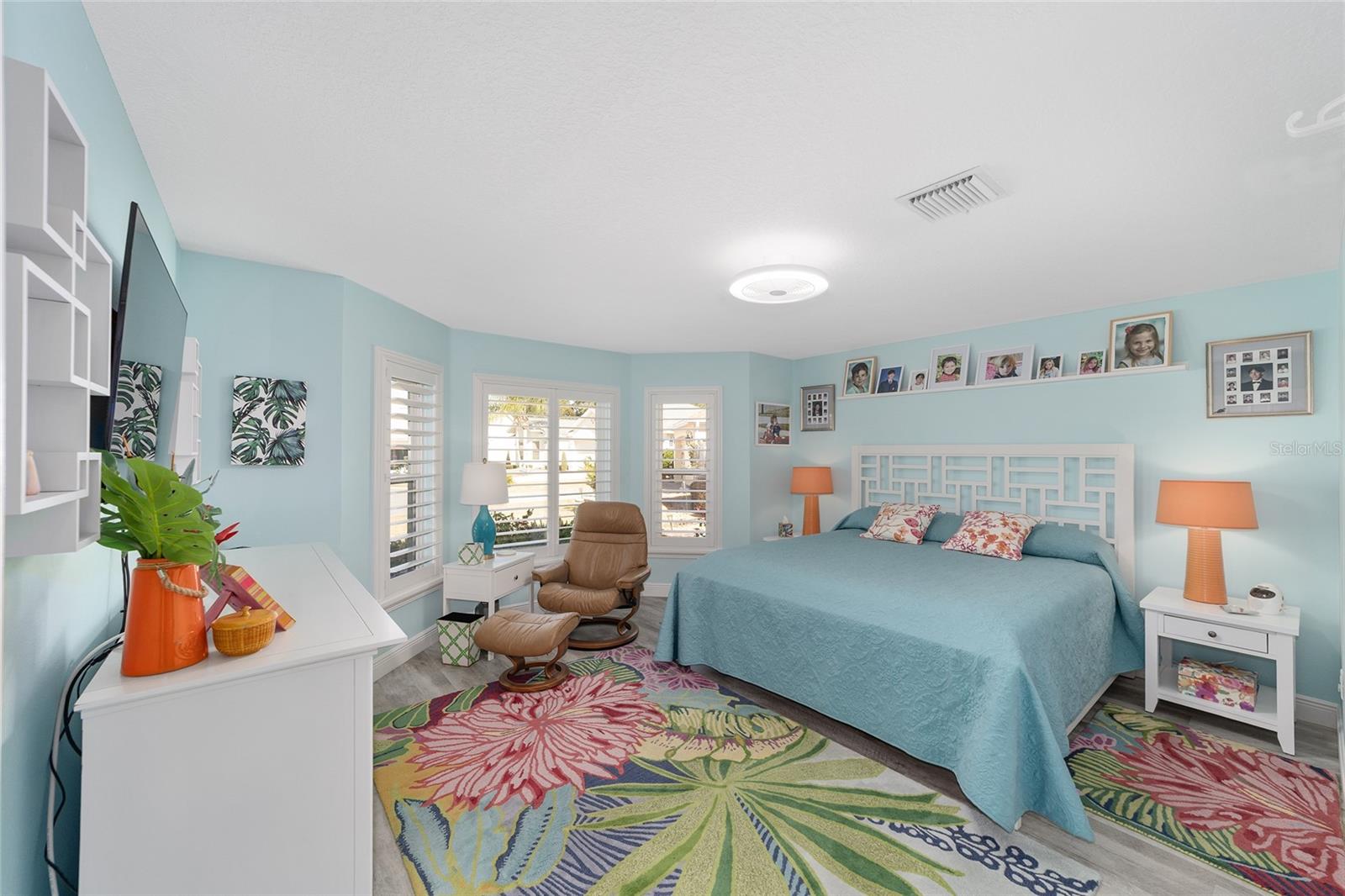 Image 37 of 81 For 16642 80th Bellavista Circle