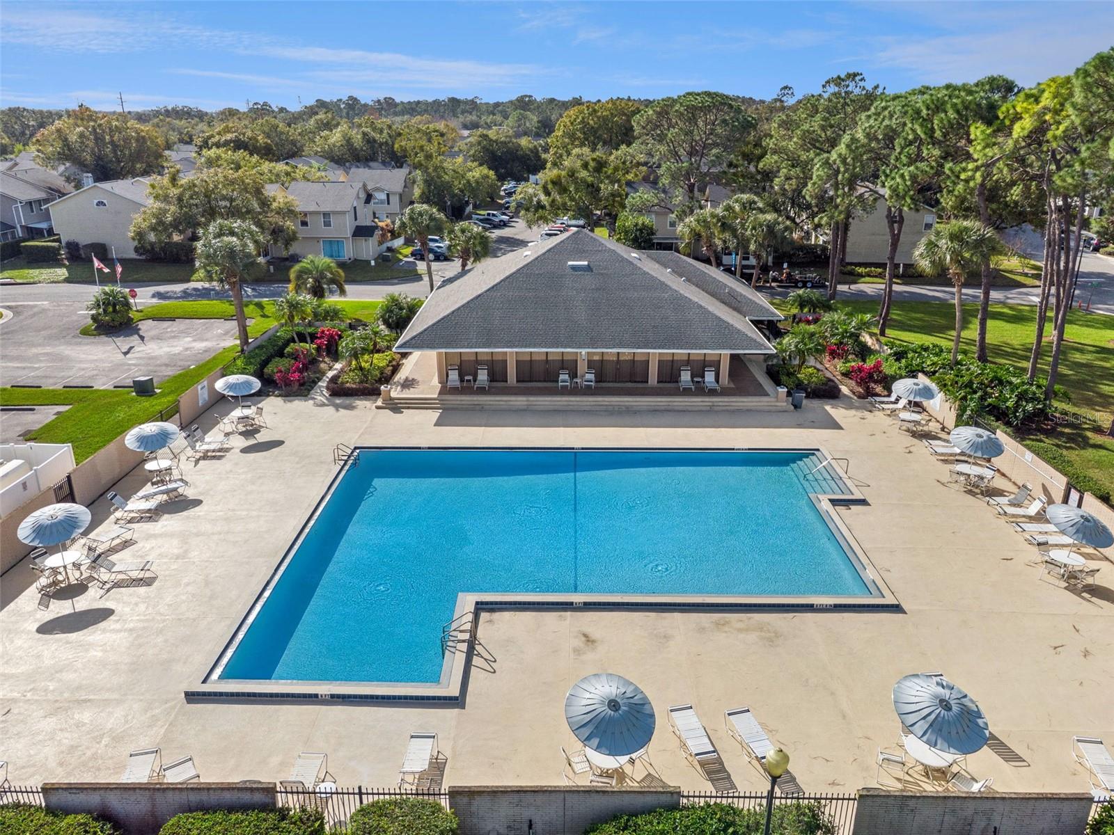 Image 21 of 24 For 6031 Scotchwood Glen 108