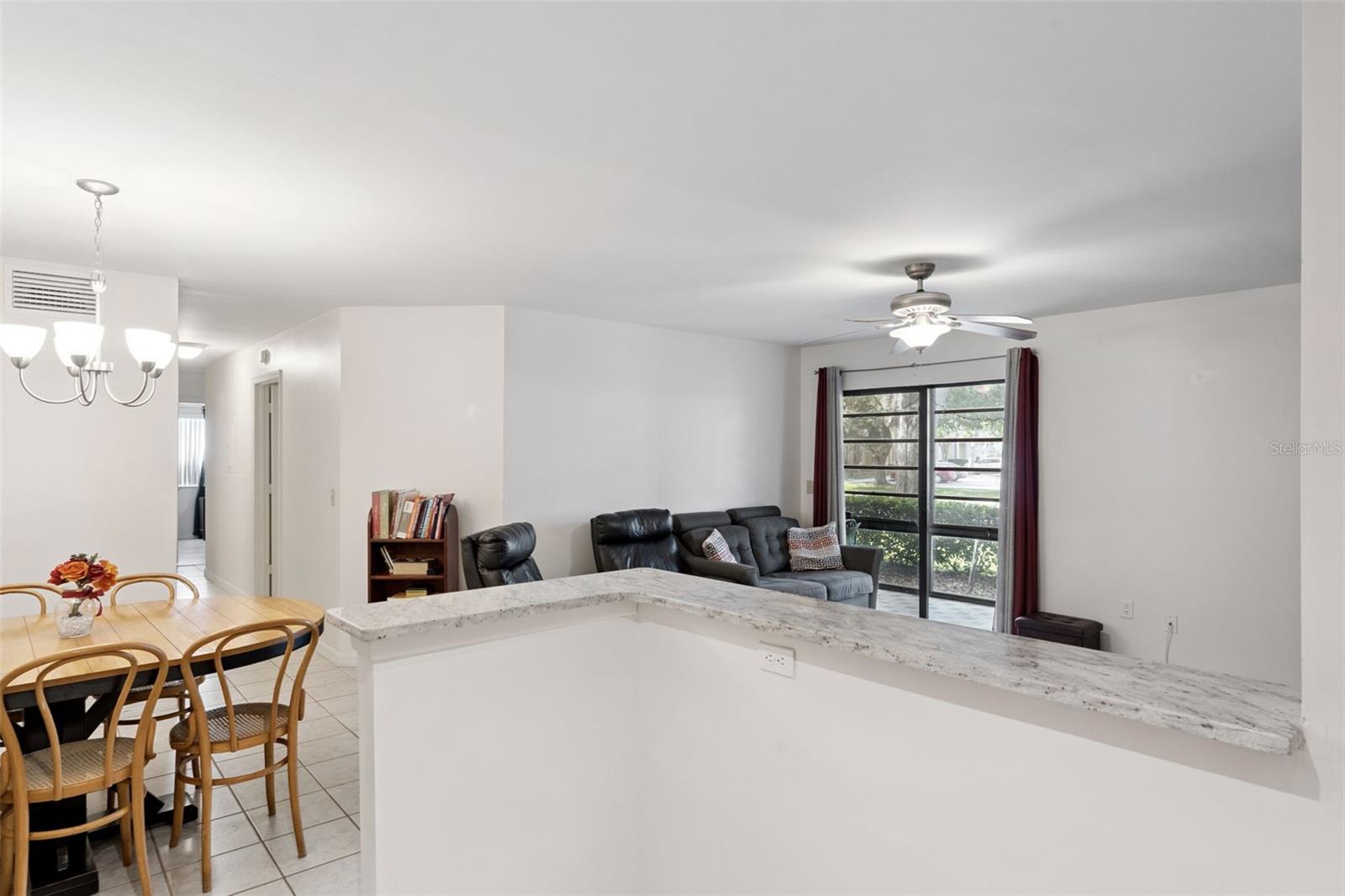 Image 6 of 24 For 6031 Scotchwood Glen 108