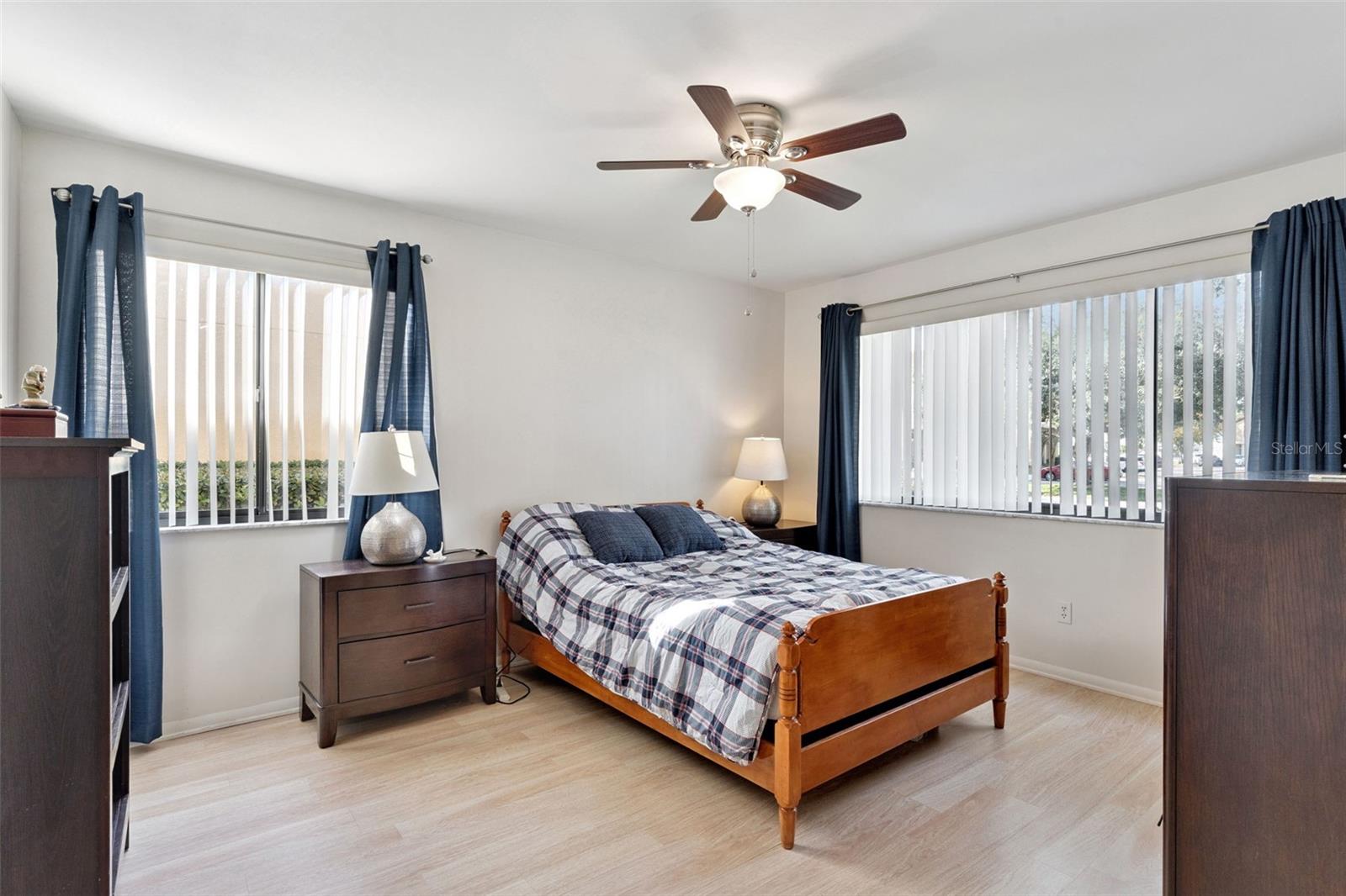 Image 9 of 24 For 6031 Scotchwood Glen 108