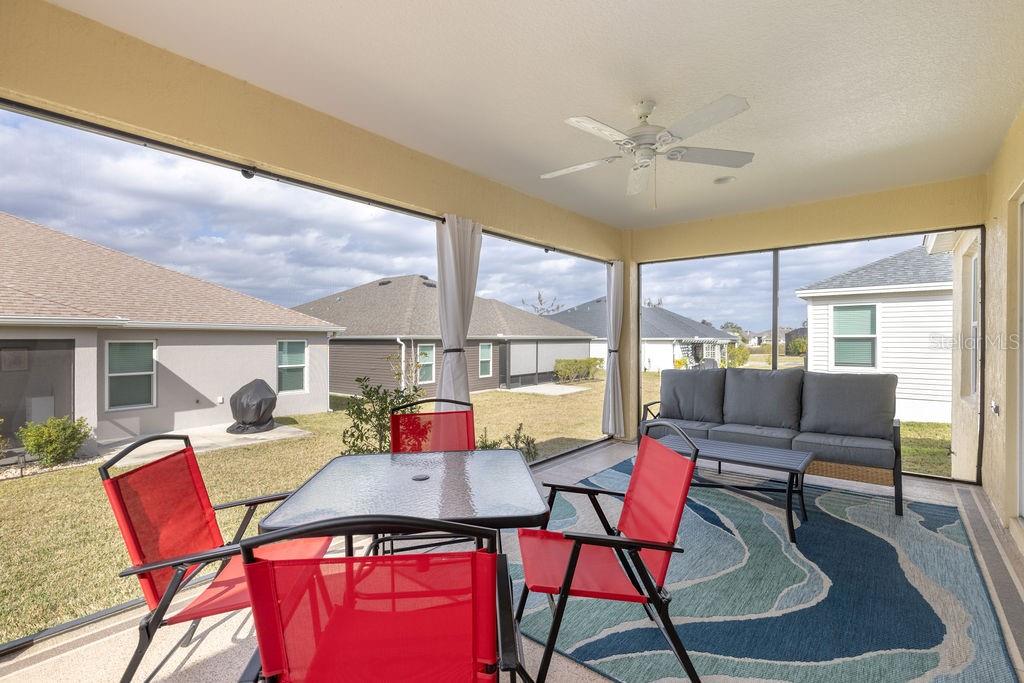 Image 28 of 45 For 2454 Youngmann Loop