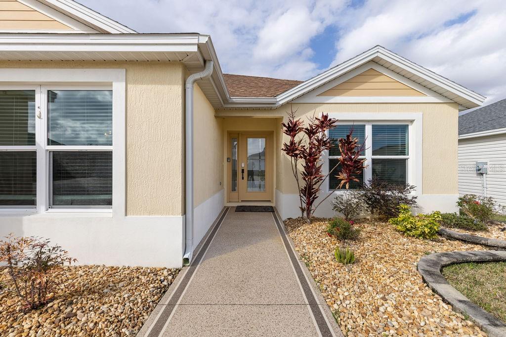 Image 33 of 45 For 2454 Youngmann Loop