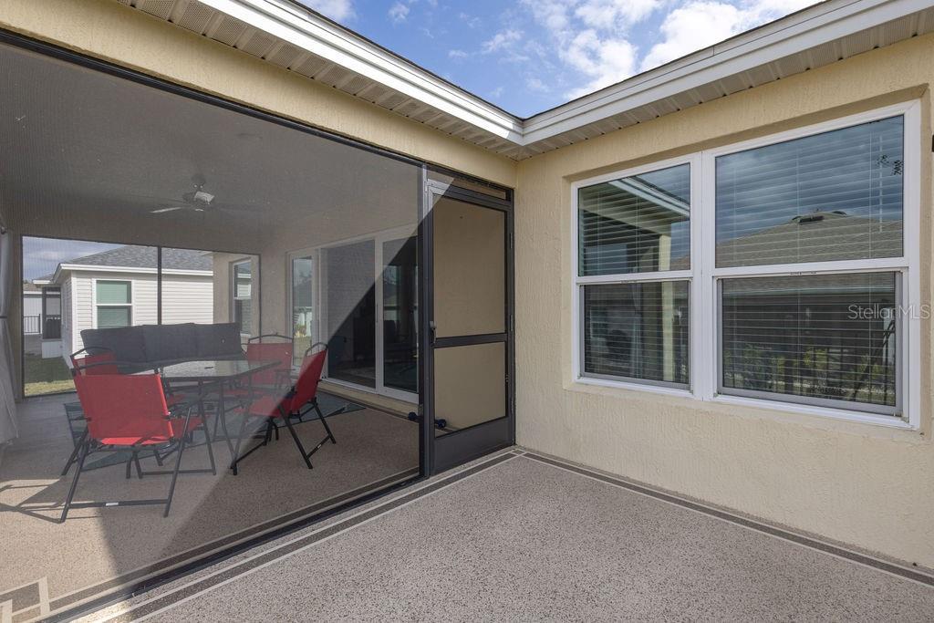 Image 6 of 45 For 2454 Youngmann Loop