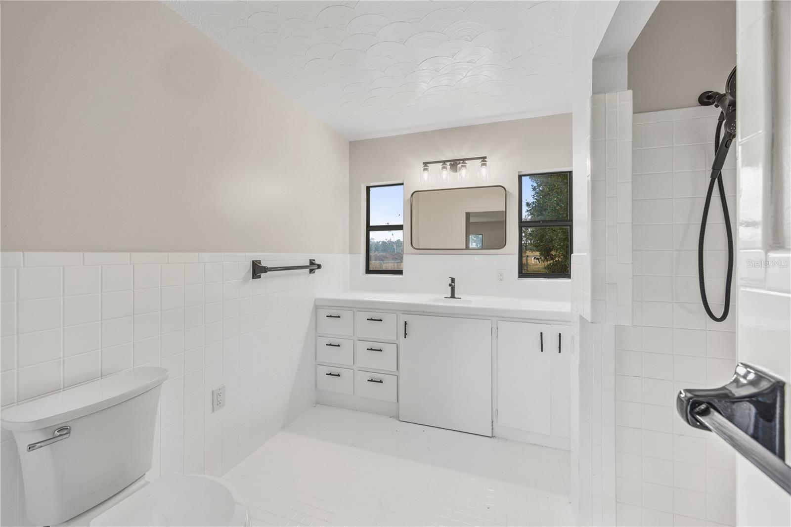 Image 24 of 59 For 274 Kings Highway