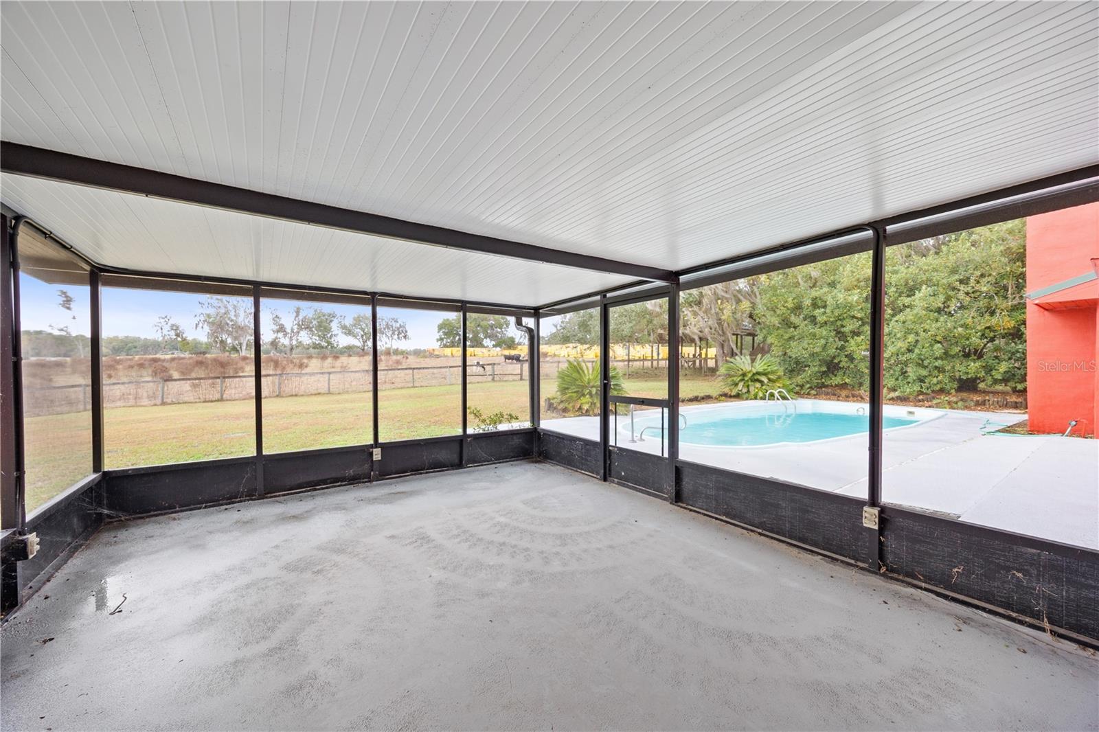 Image 50 of 59 For 274 Kings Highway