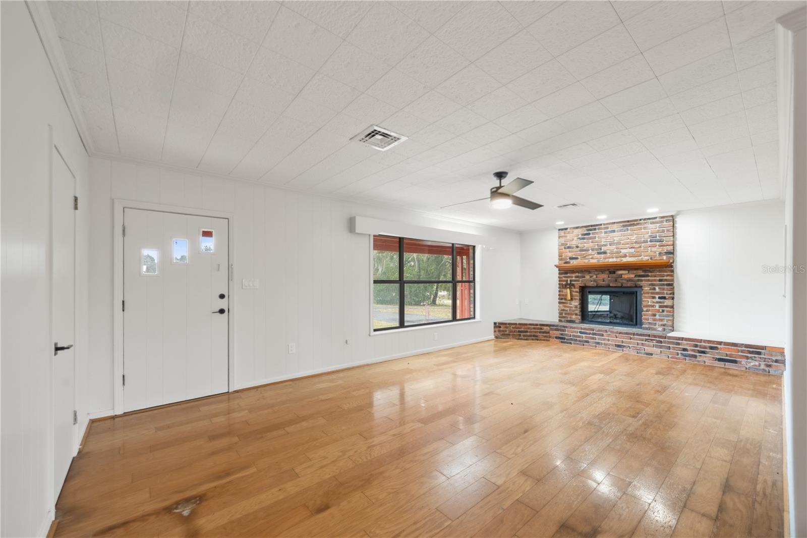 Image 8 of 59 For 274 Kings Highway