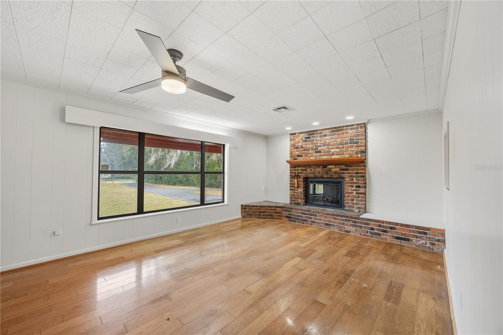 Image 9 of 59 For 274 Kings Highway