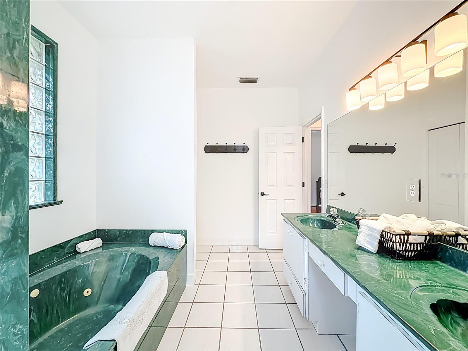 Image 47 of 65 For 2614 25th Court