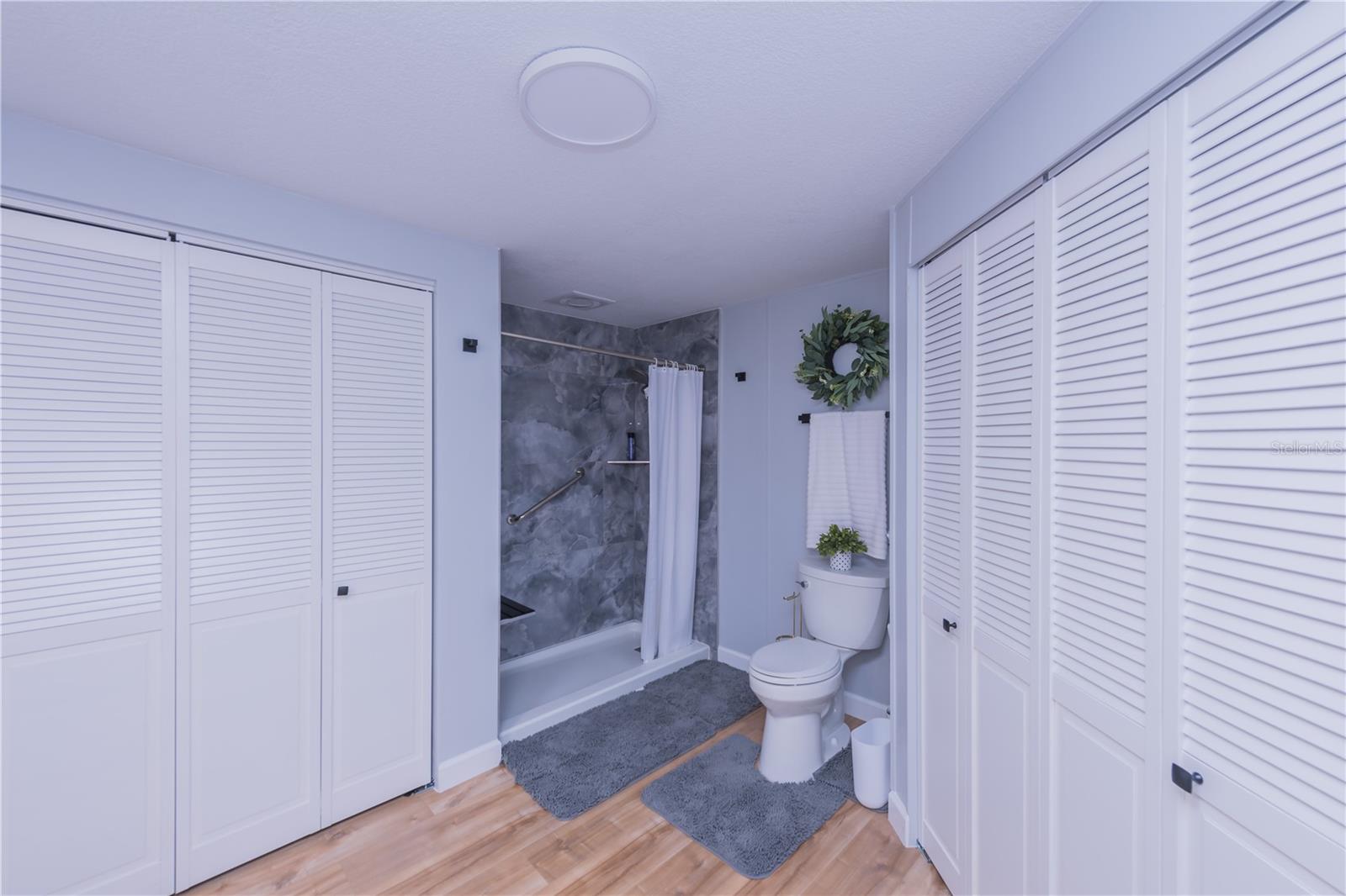 Image 17 of 31 For 1905 Linville Road