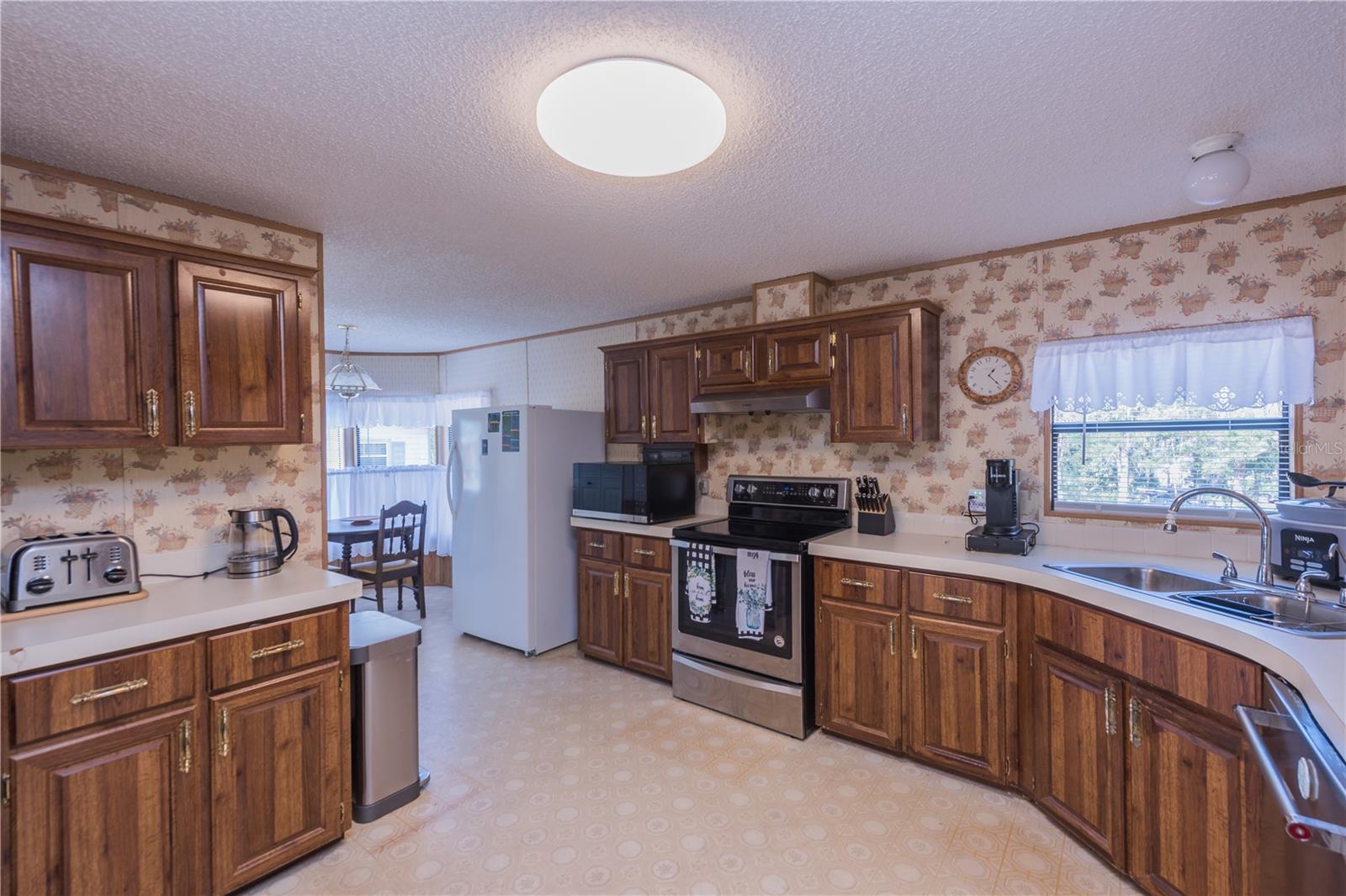 Image 7 of 31 For 1905 Linville Road