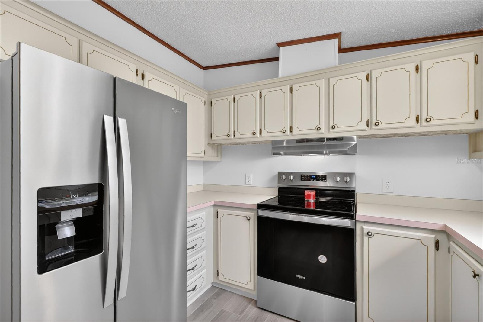 Image 14 of 34 For 25043 Bellevue