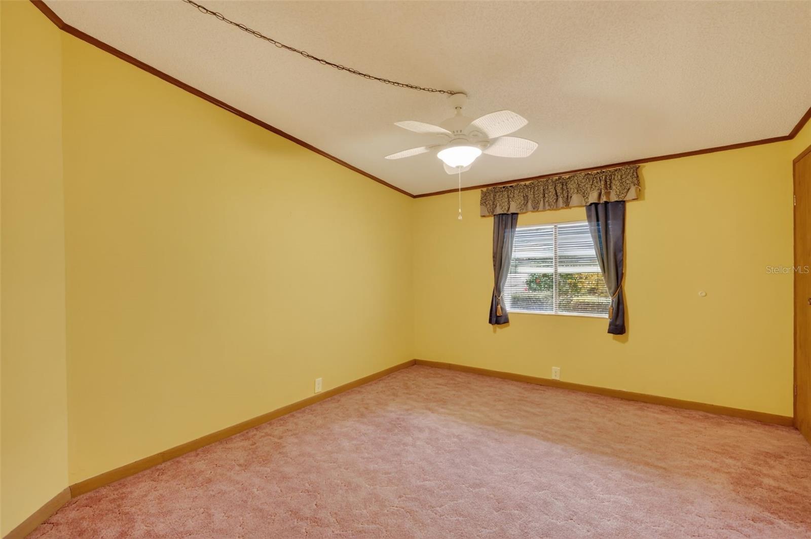 Image 24 of 34 For 25043 Bellevue