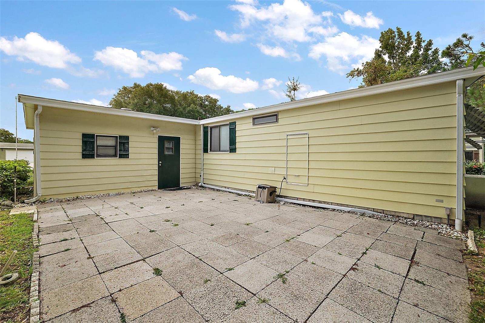 Image 27 of 34 For 25043 Bellevue