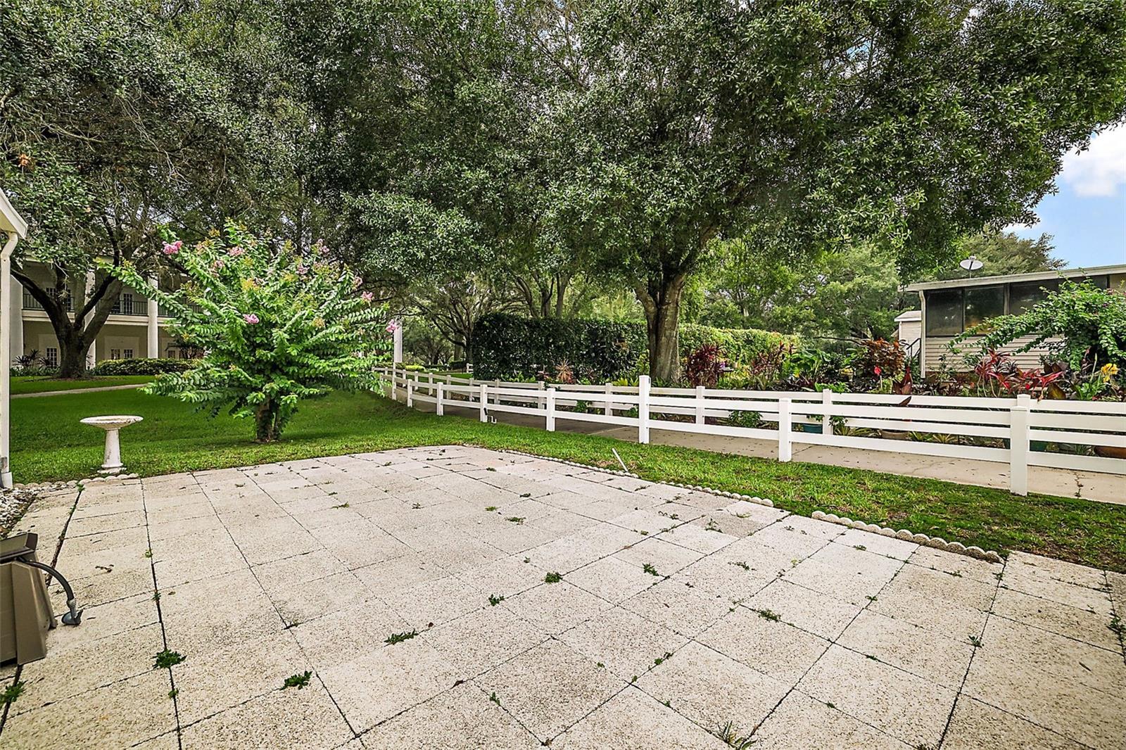 Image 28 of 34 For 25043 Bellevue