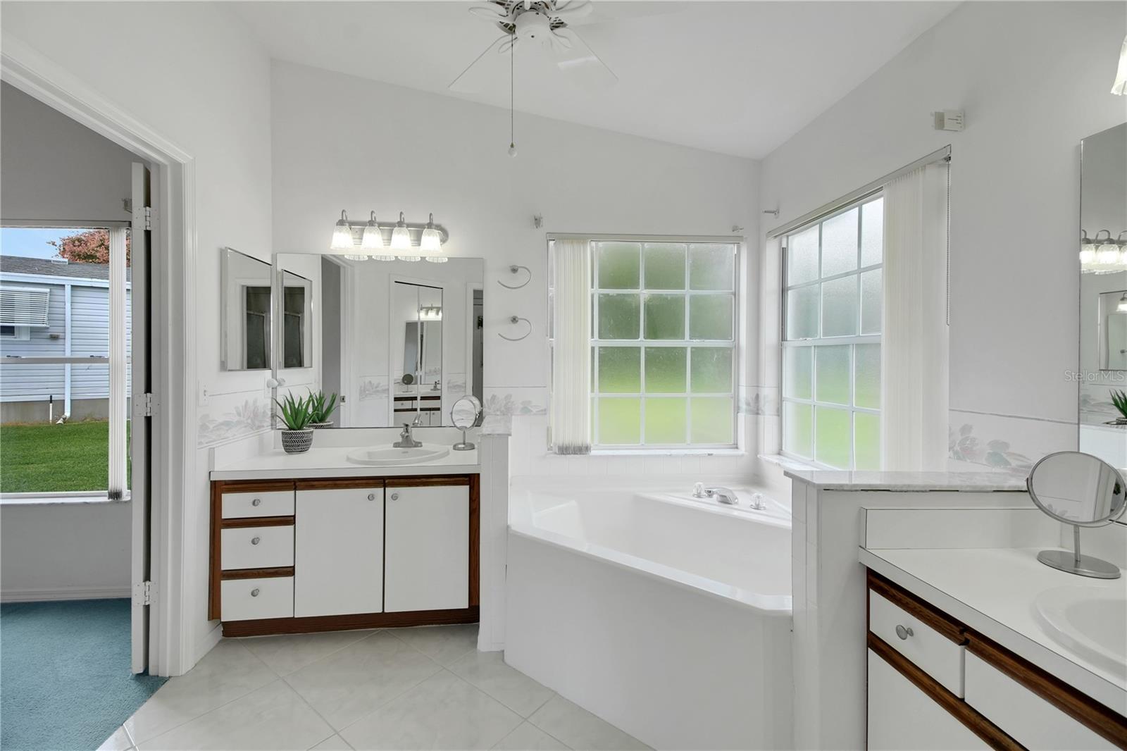 Image 28 of 41 For 5089 El Destino Drive