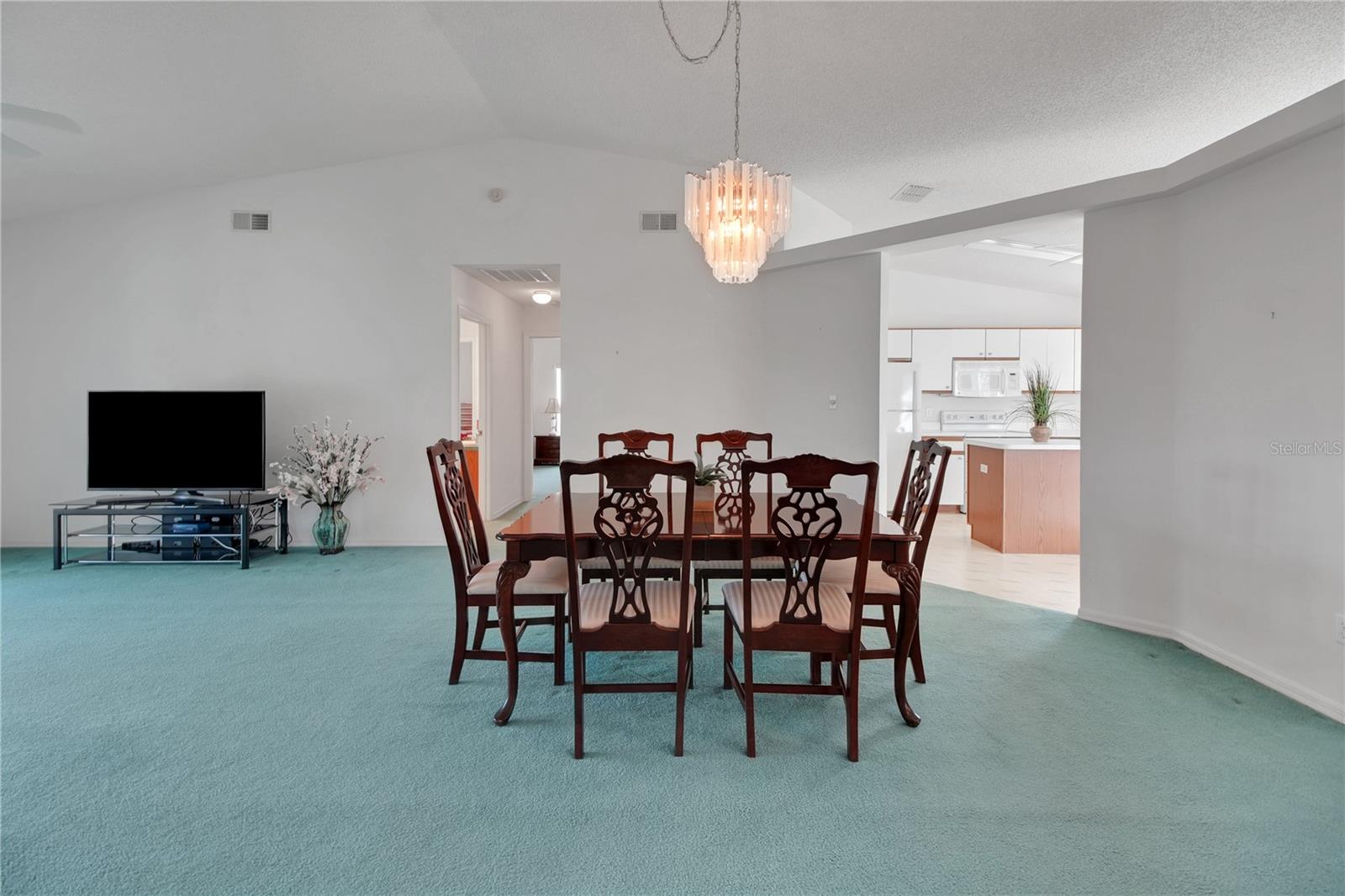 Image 32 of 41 For 5089 El Destino Drive