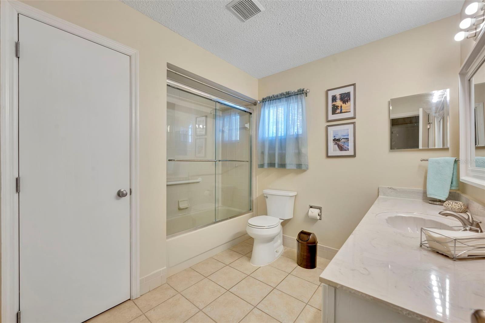 Image 22 of 53 For 10835 176th Street