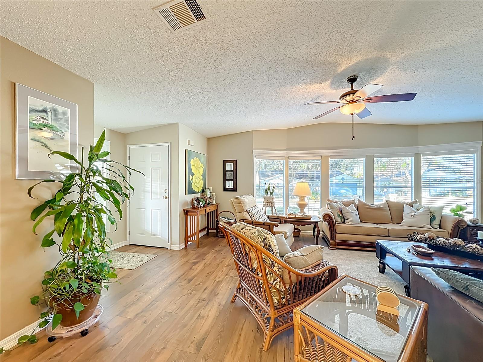 Image 10 of 52 For 5034 El Destino Drive