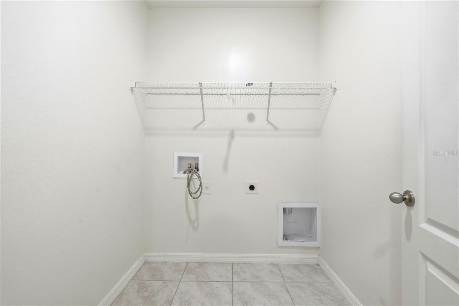 Image 10 of 41 For 2633 Grand Central Avenue