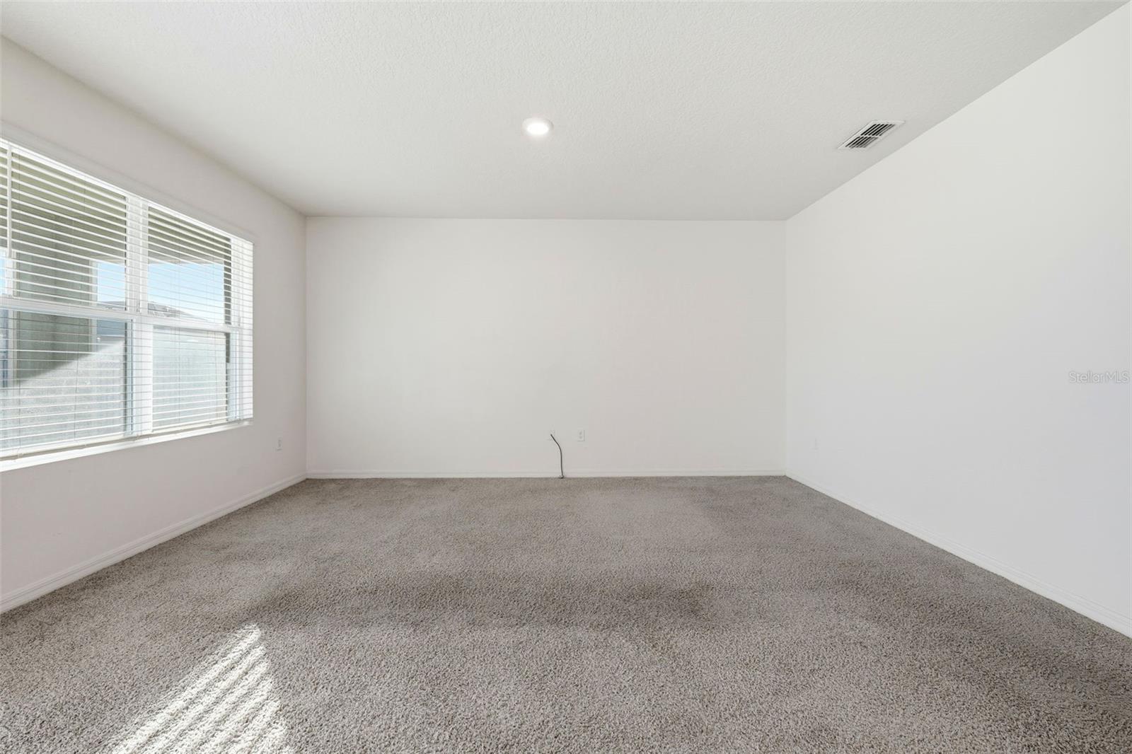 Image 17 of 41 For 2633 Grand Central Avenue