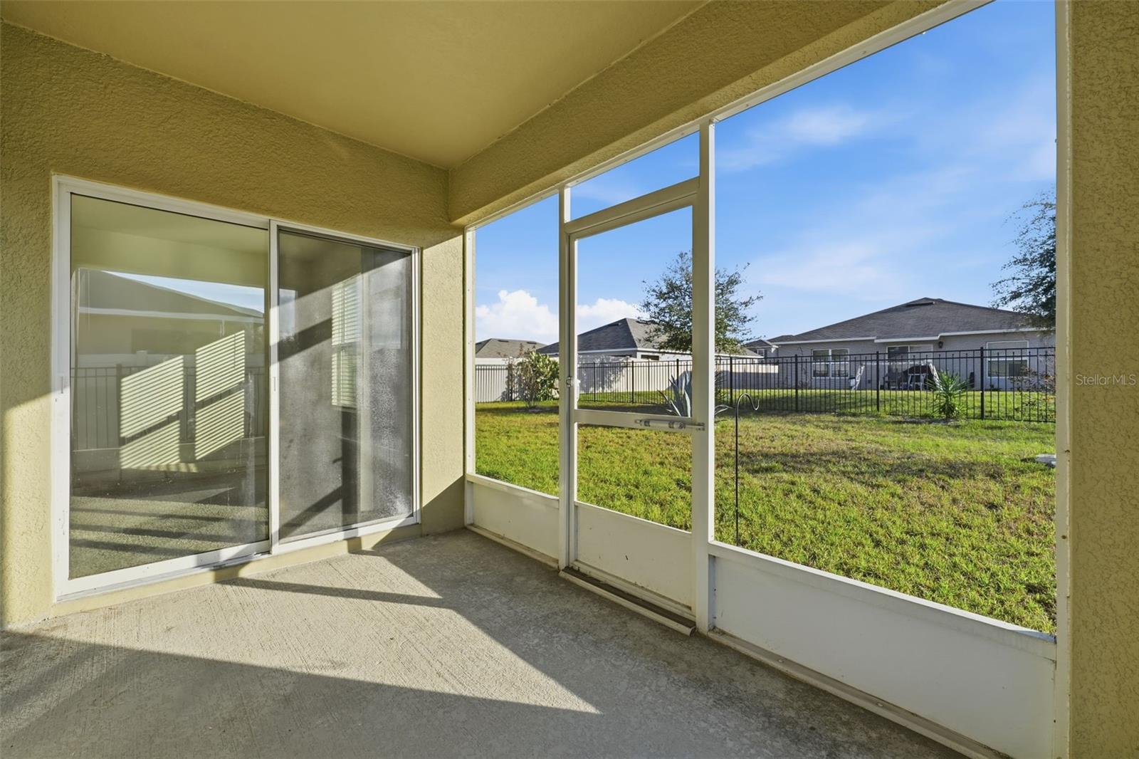 Image 37 of 41 For 2633 Grand Central Avenue