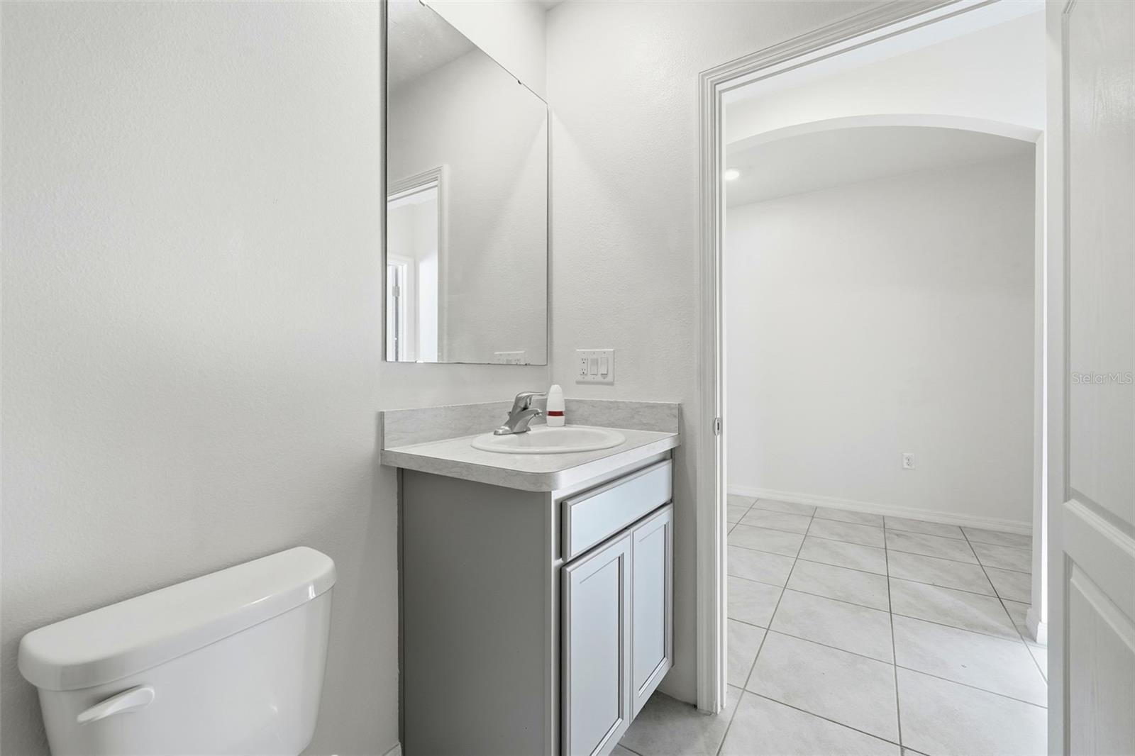 Image 9 of 41 For 2633 Grand Central Avenue