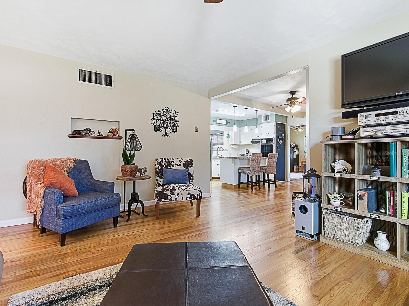 Image 5 of 58 For 37337 Turner Drive