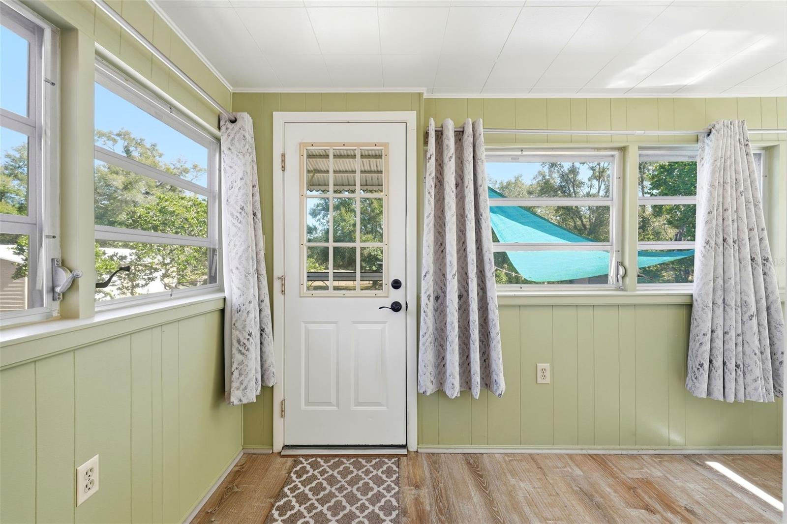 Image 18 of 68 For 30930 County Road 437