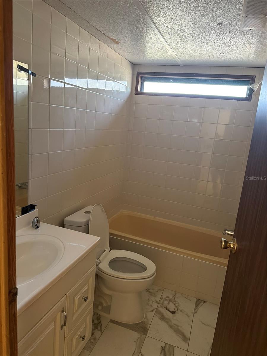 Image 10 of 11 For 21285 Campbell Drive