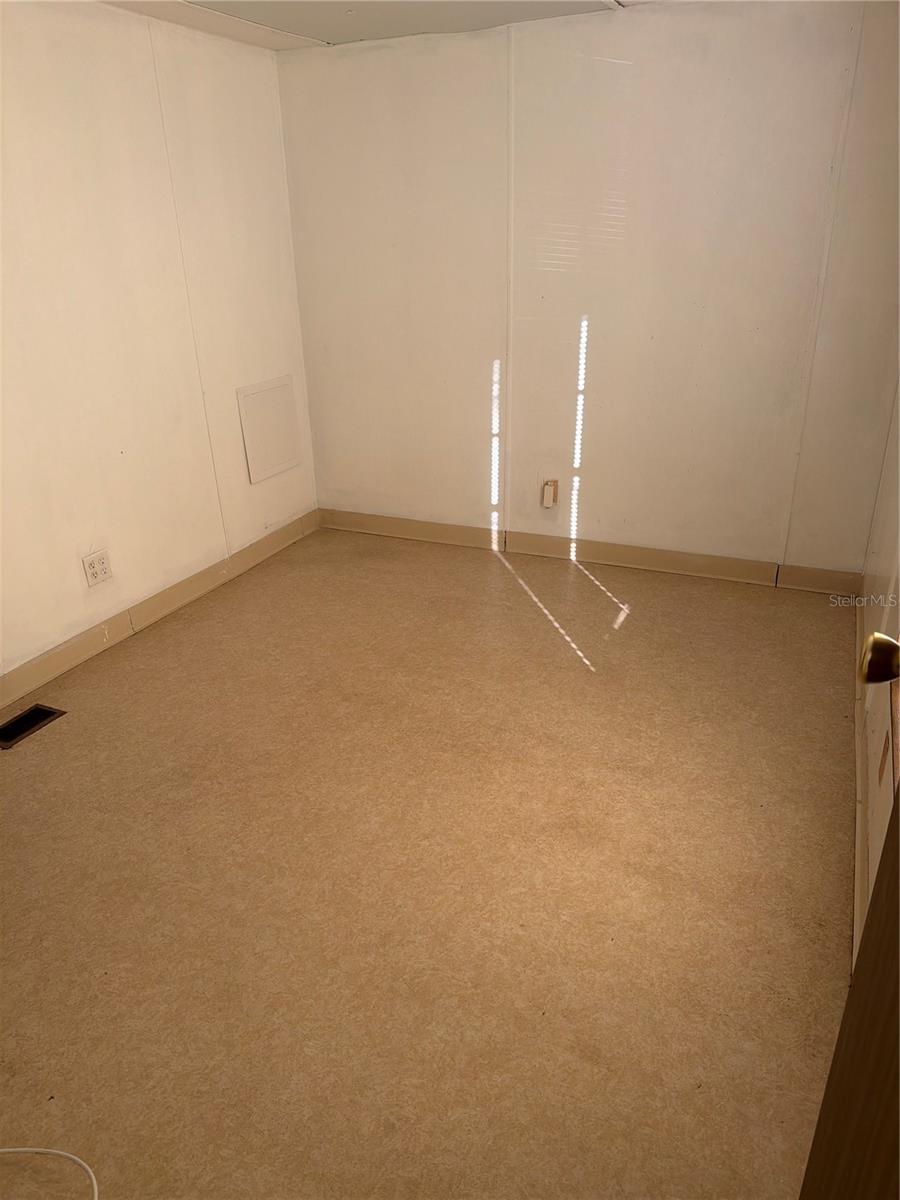 Image 9 of 11 For 21285 Campbell Drive