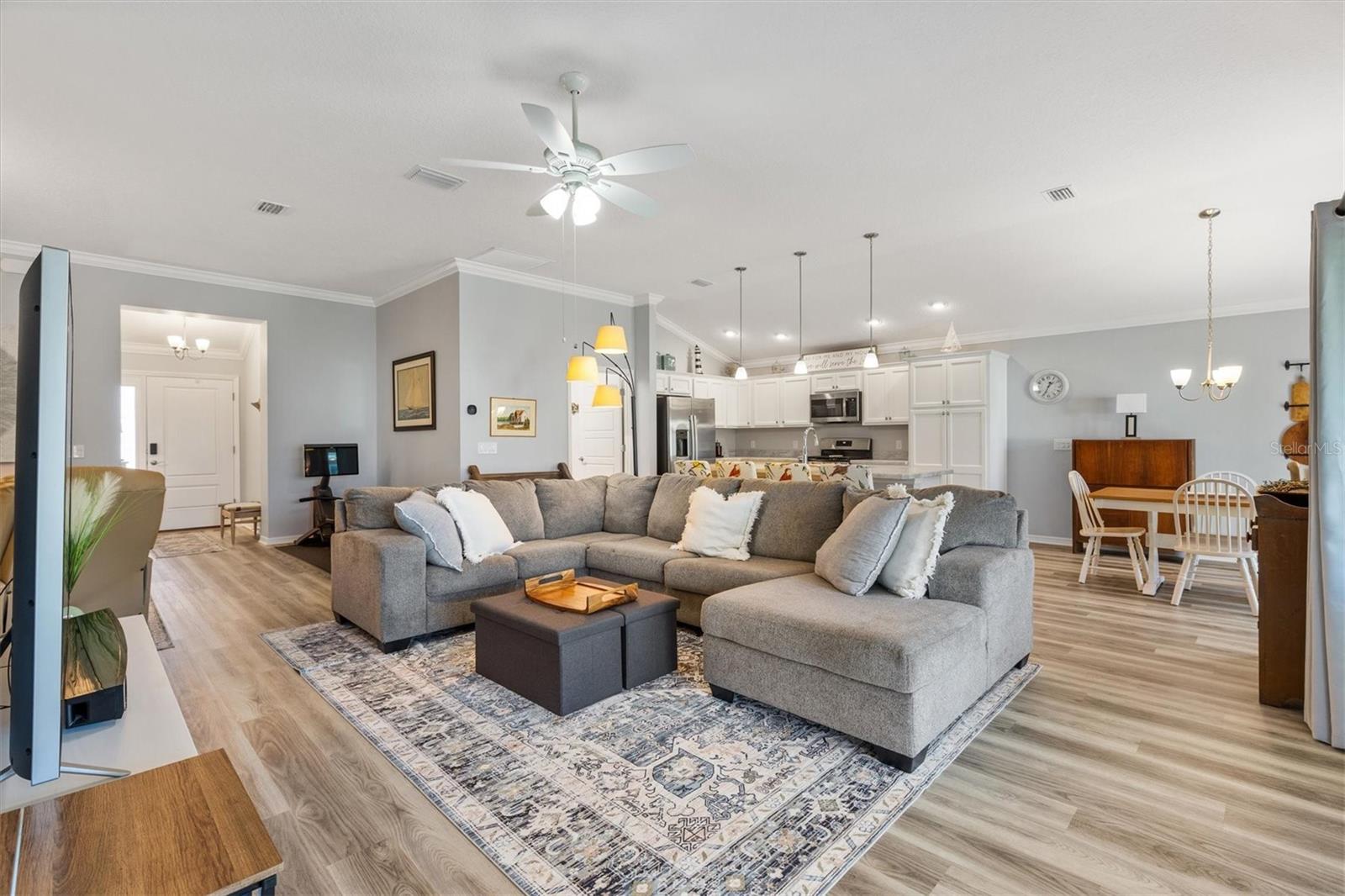 Image 11 of 40 For 7404 Marvelwood Loop