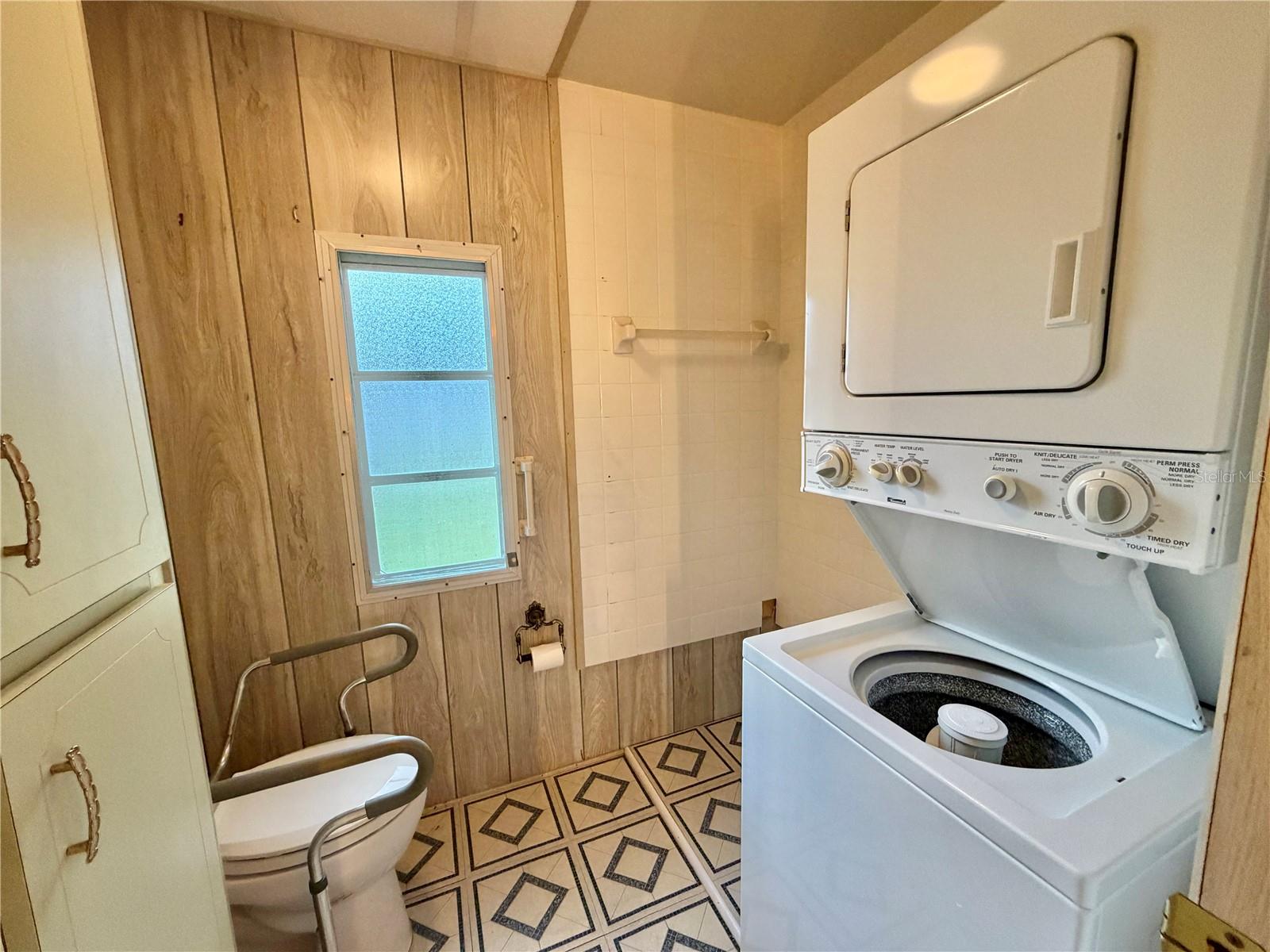 Image 35 of 62 For 211 Aspen Circle