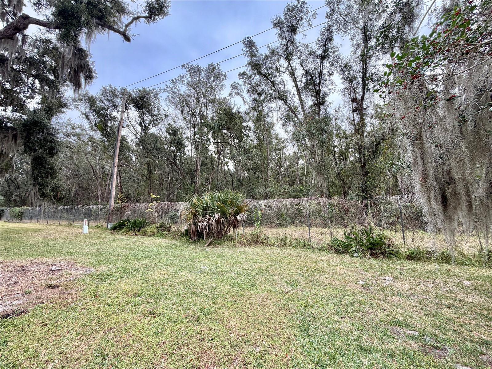 Image 52 of 62 For 211 Aspen Circle