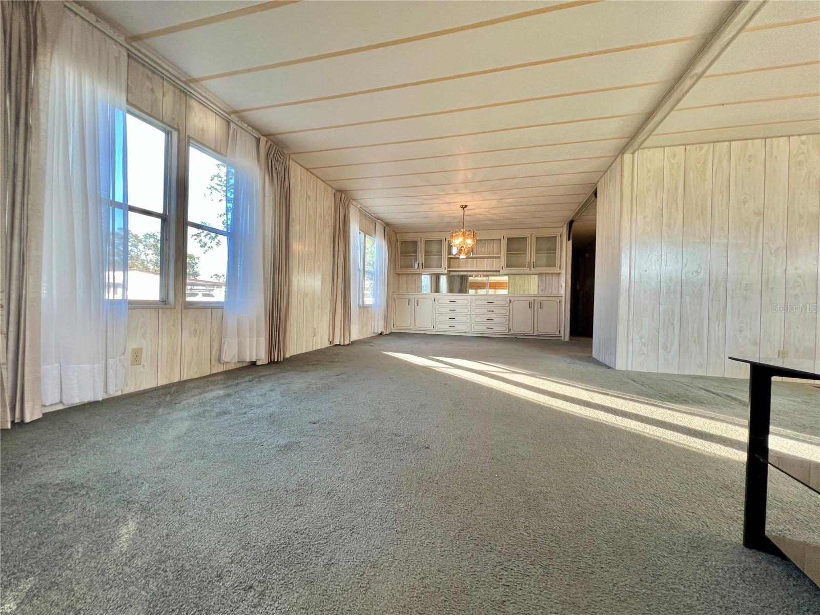 Image 13 of 55 For 180 Hibiscus Way