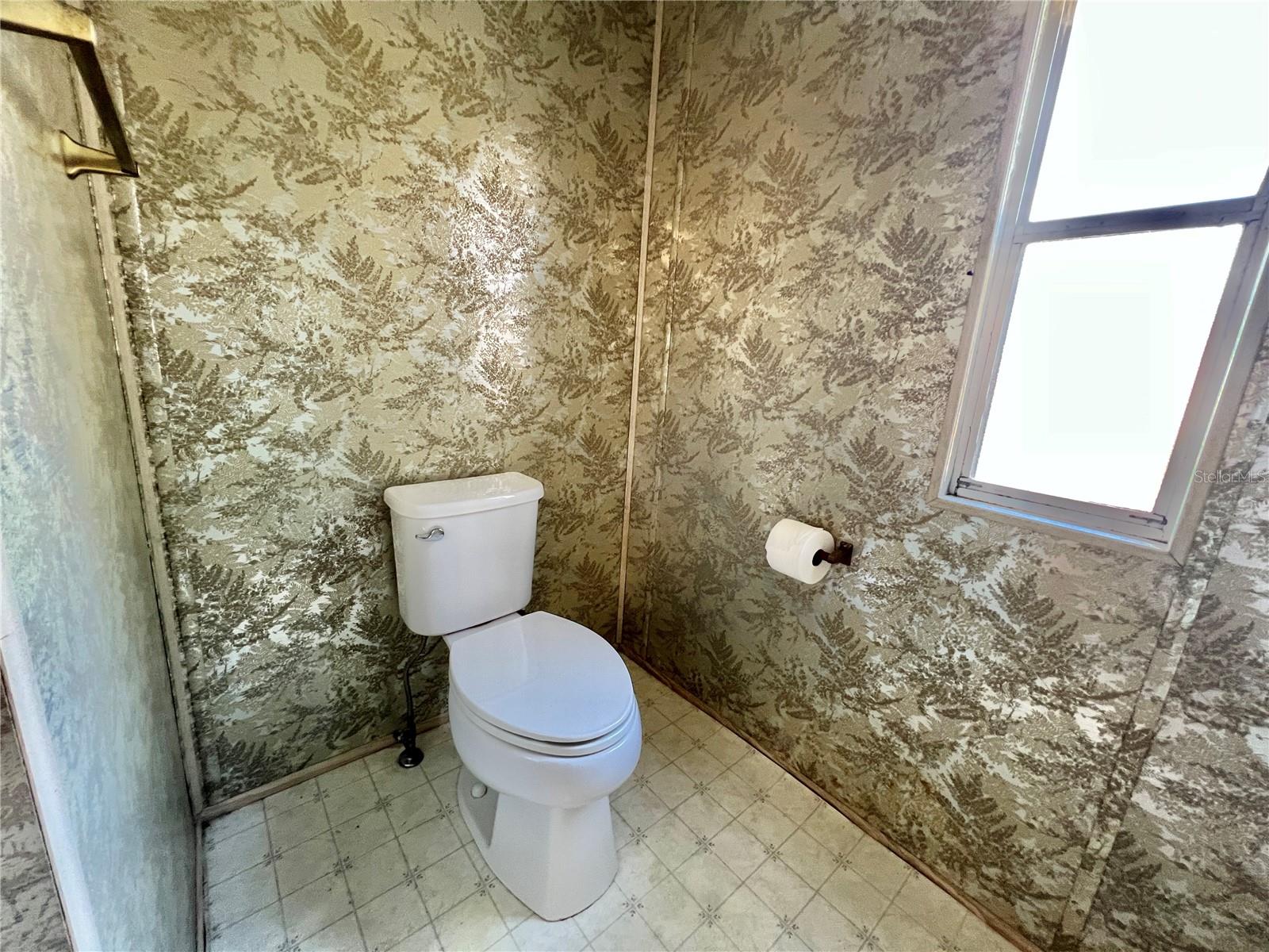 Image 31 of 55 For 180 Hibiscus Way