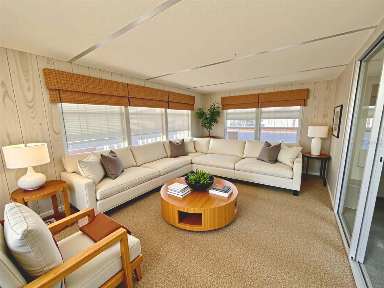 Image 5 of 55 For 180 Hibiscus Way