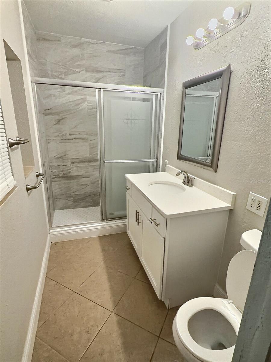 Image 11 of 18 For 102 Quintard Avenue