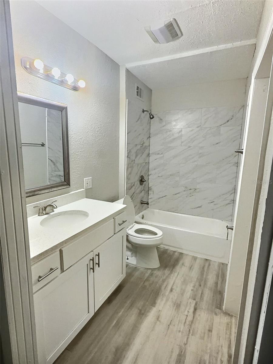 Image 6 of 18 For 102 Quintard Avenue