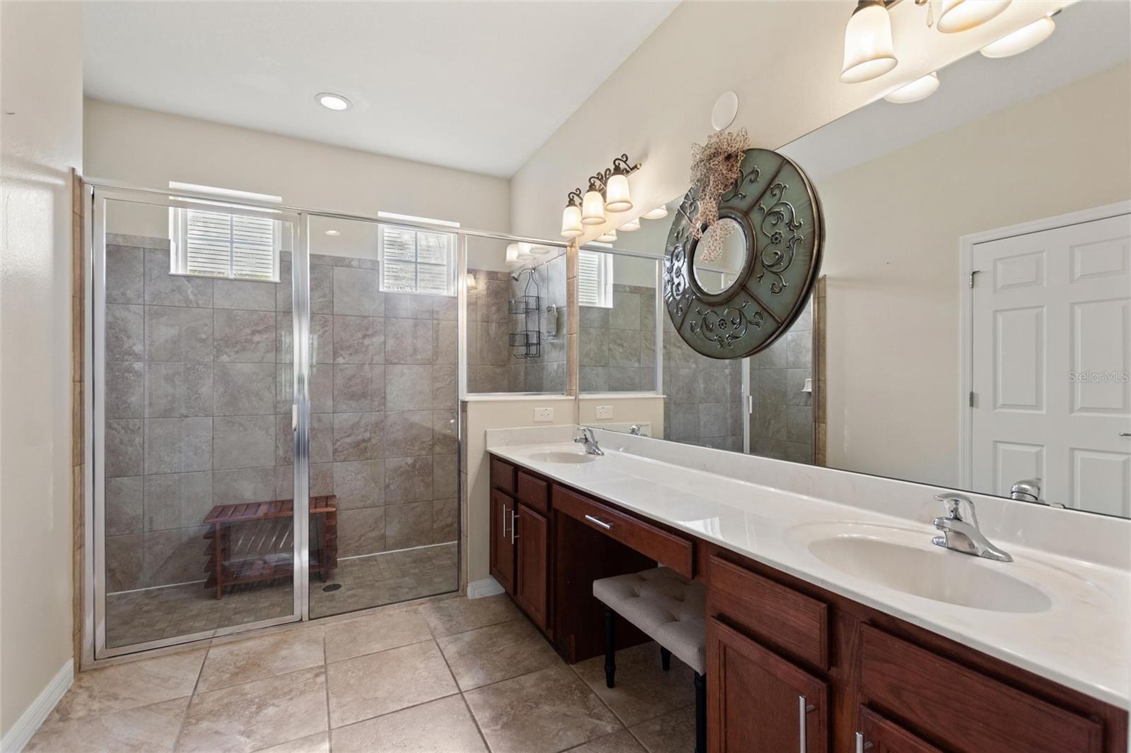 Image 23 of 80 For 256 Yellow Snapdragon Drive