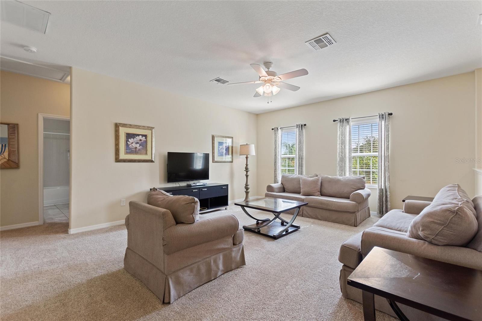 Image 24 of 80 For 256 Yellow Snapdragon Drive