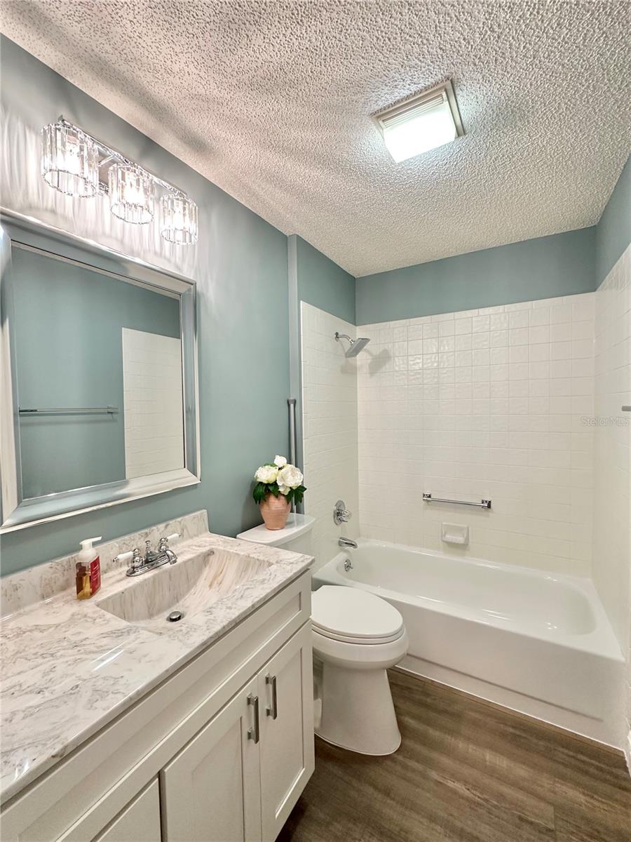 Image 13 of 49 For 206 Palermo Place