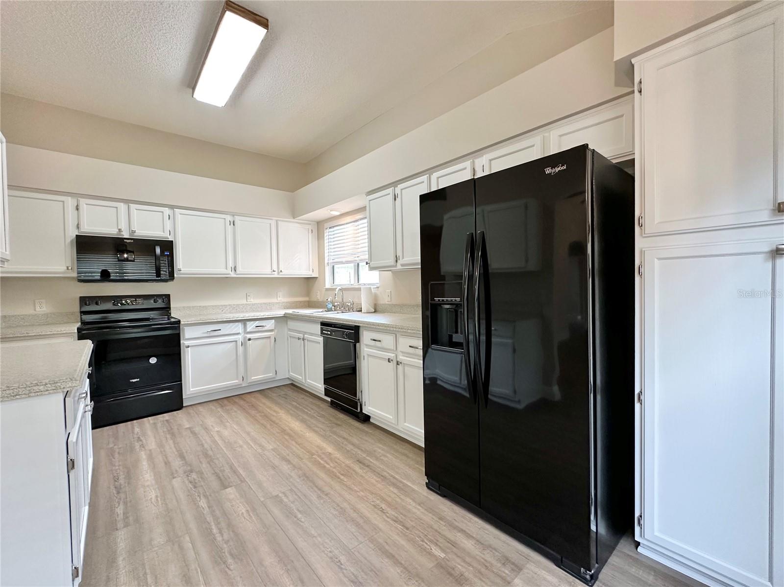 Image 30 of 49 For 206 Palermo Place