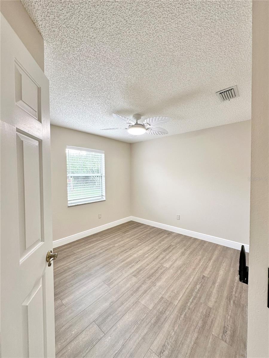 Image 9 of 49 For 206 Palermo Place