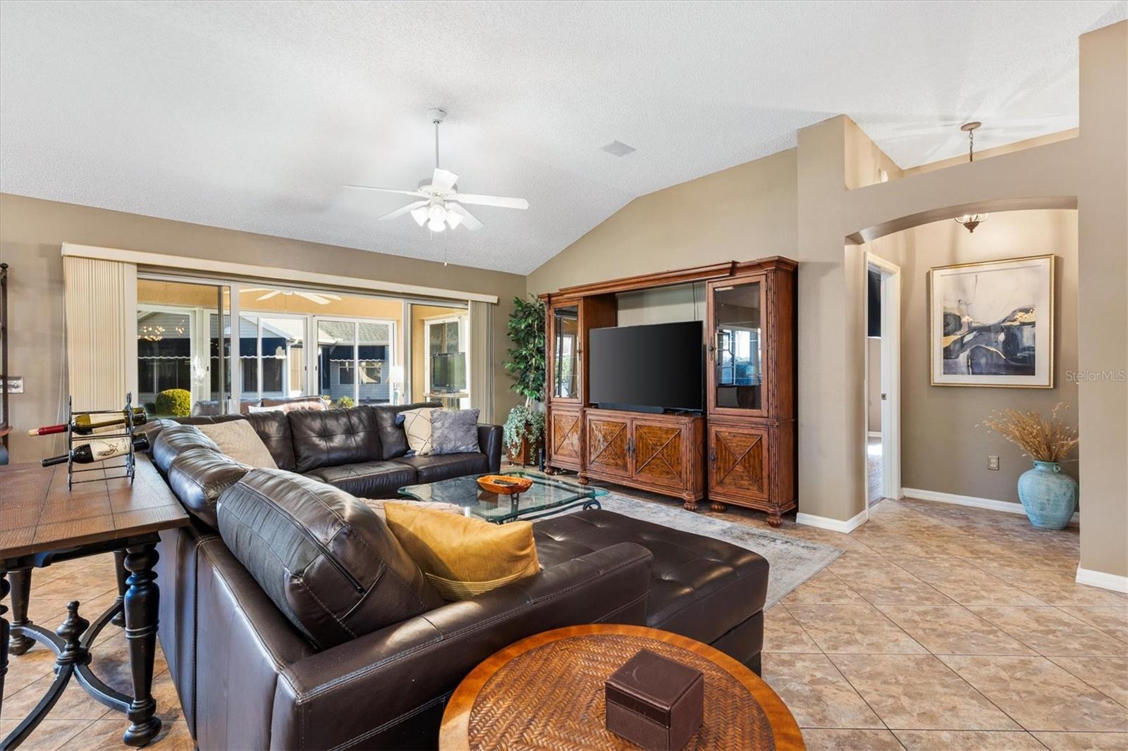 Image 4 of 26 For 1505 Doria Lane