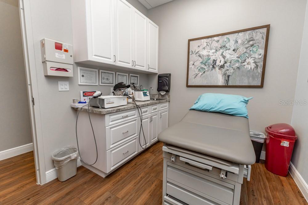 Image 15 of 53 For 809 County Road 466  202c