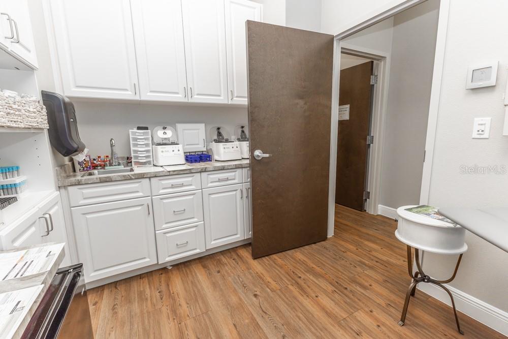 Image 43 of 53 For 809 County Road 466  202c