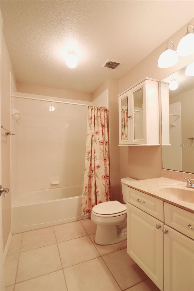 Image 14 of 36 For 5532 Sir Churchill Drive