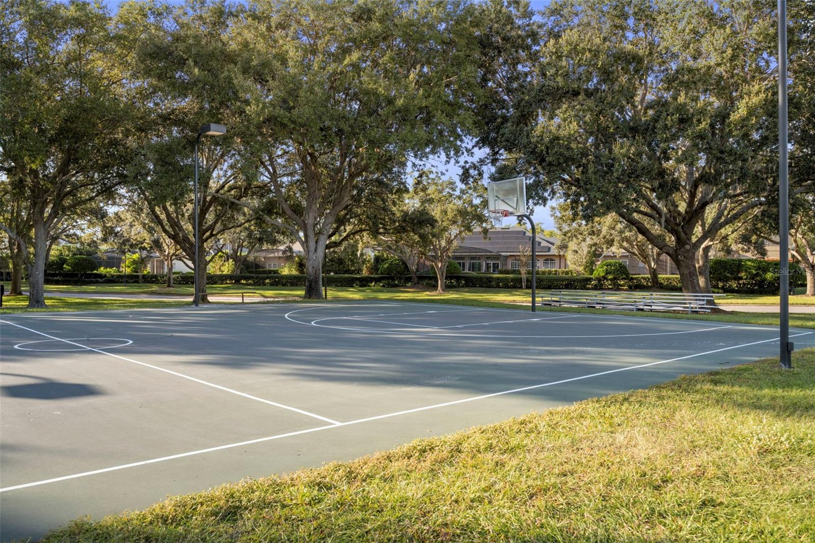 Image 47 of 52 For 196 Wimbledon Circle